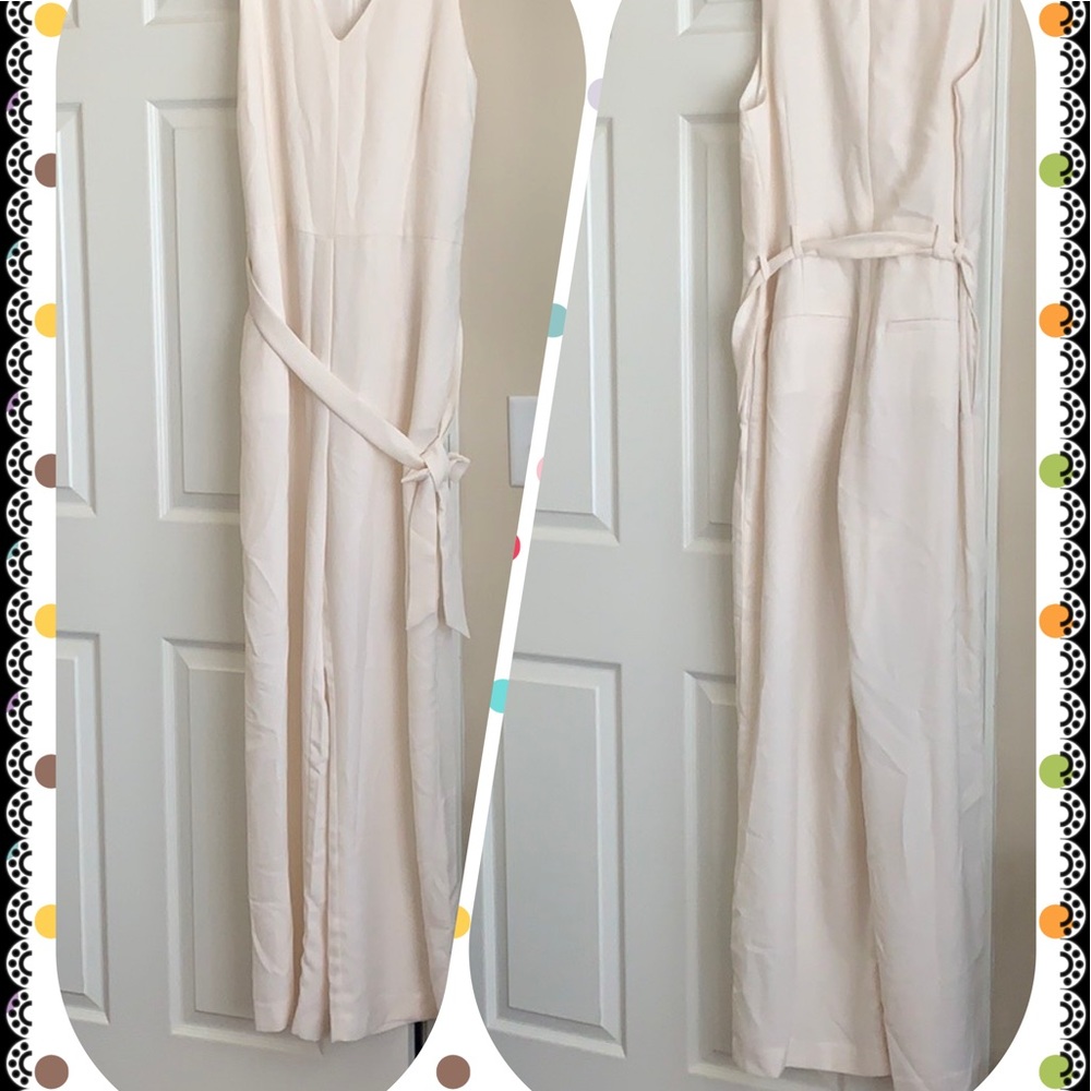 🔥PRICE DROP BANANA REPUBLIC Jumpsuit Off White🎊